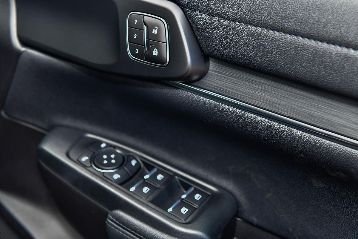 2025 Ford Everest Sport Bi-Turbo 2.0L