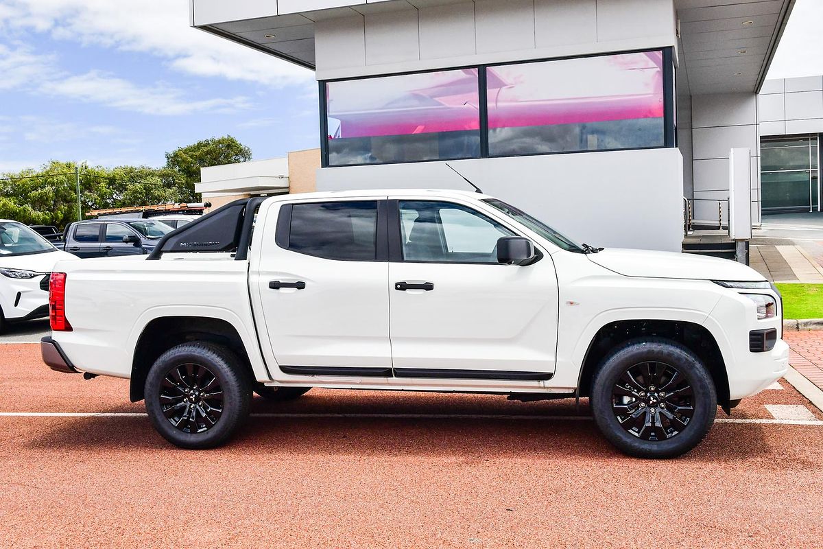 2025 Mitsubishi Triton GLX-R MV 4X4