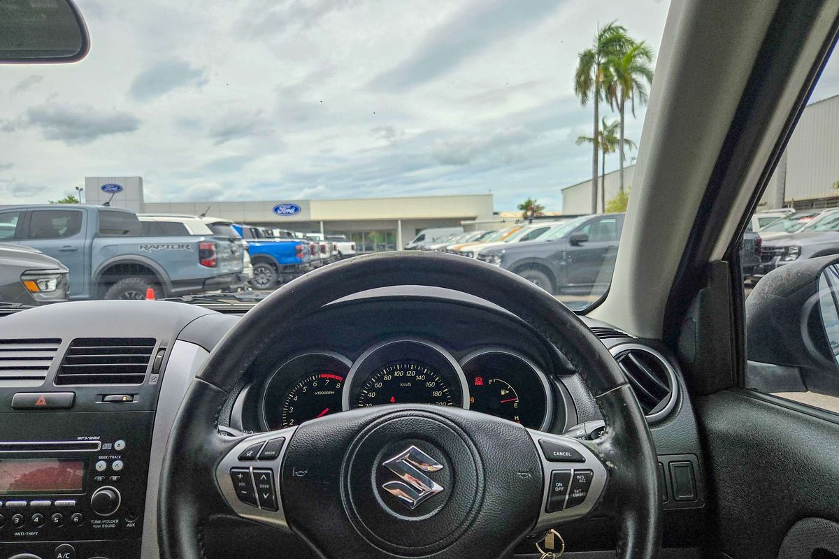 2011 Suzuki Grand Vitara JB