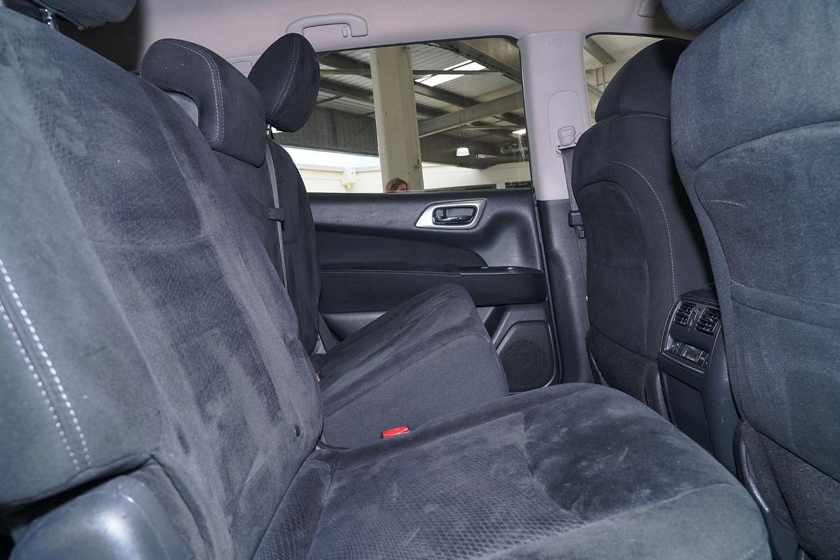 2014 Nissan Pathfinder ST R52