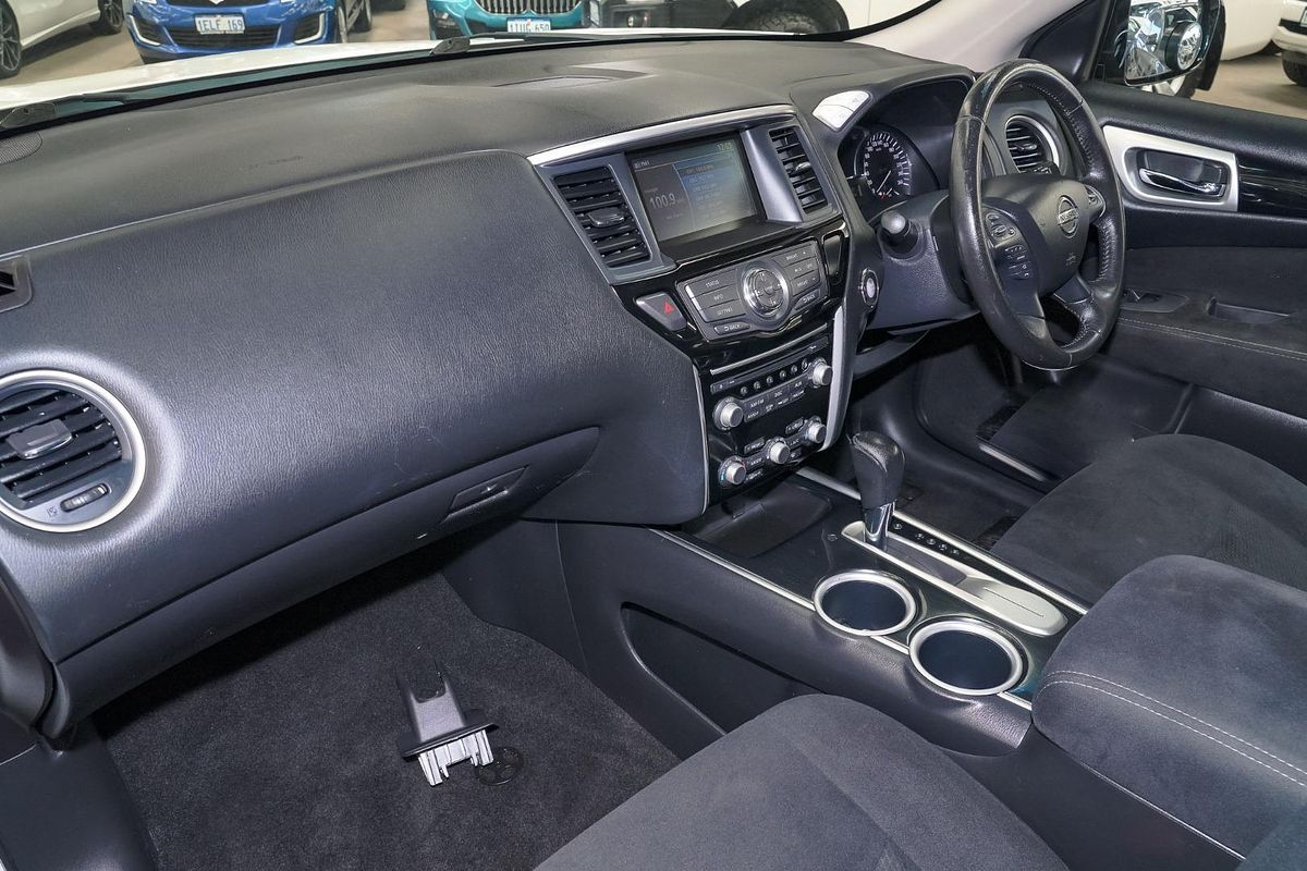 2014 Nissan Pathfinder ST R52