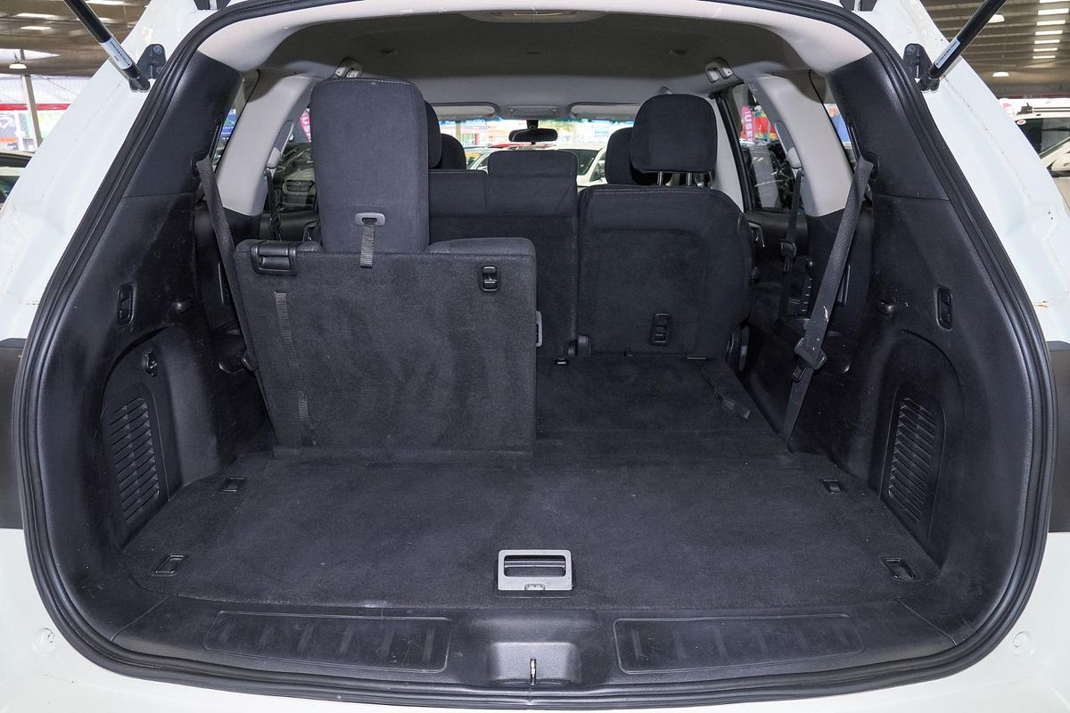 2014 Nissan Pathfinder ST R52