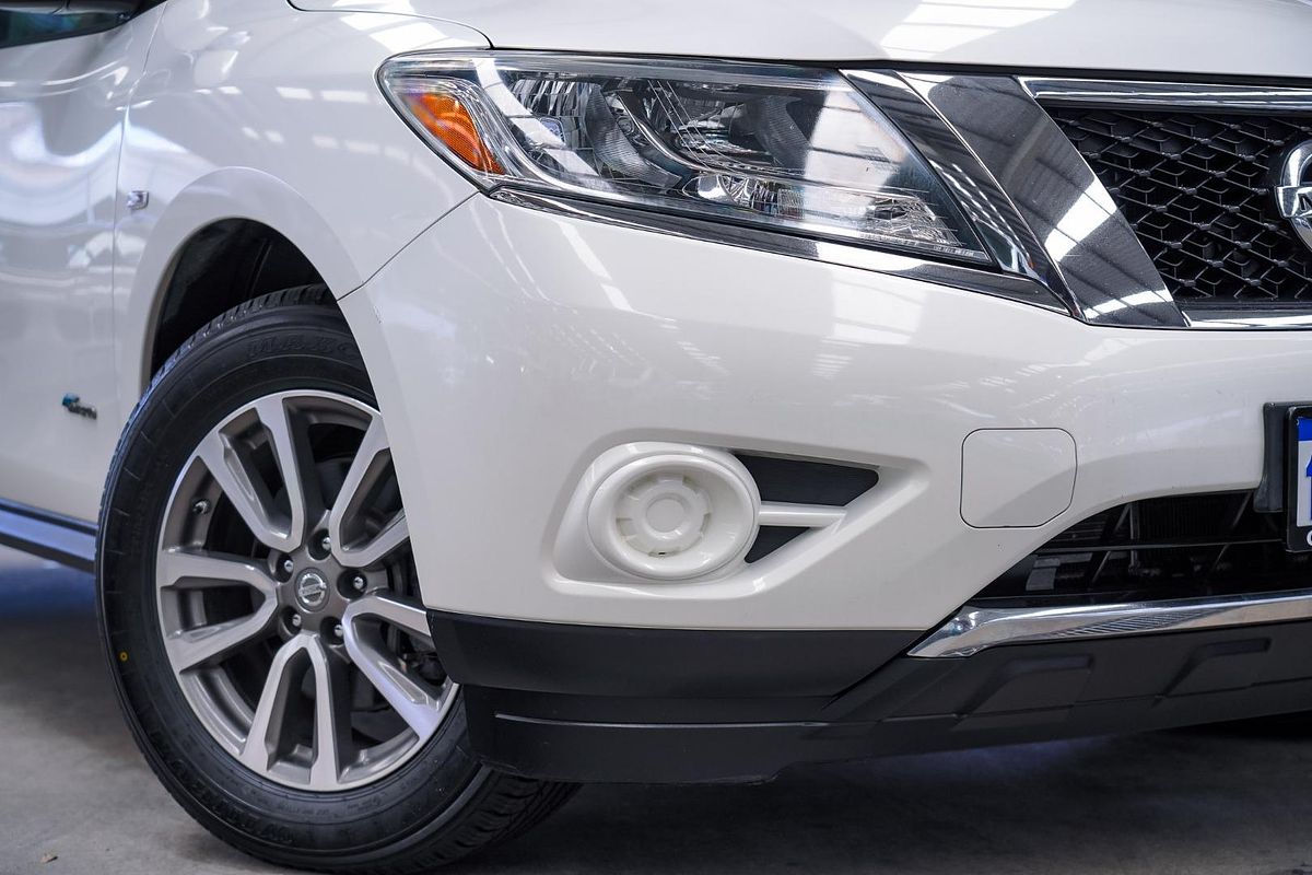 2014 Nissan Pathfinder ST R52