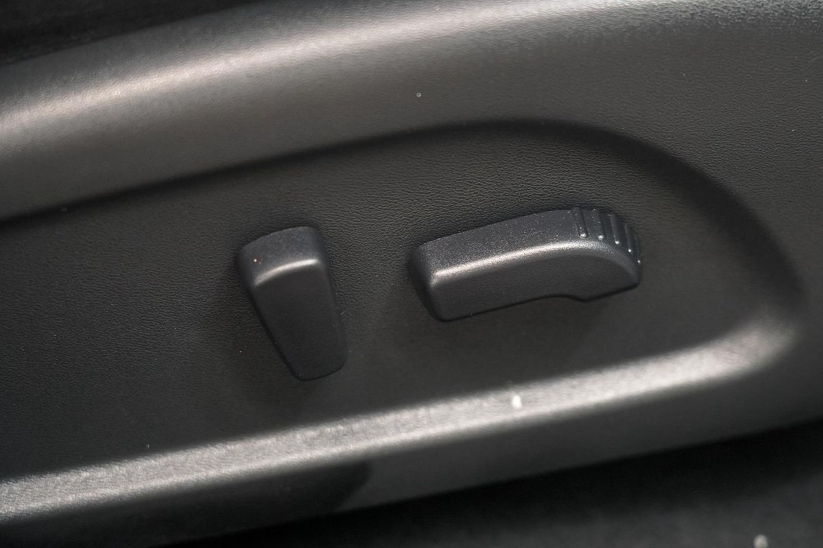 2014 Nissan Pathfinder ST R52