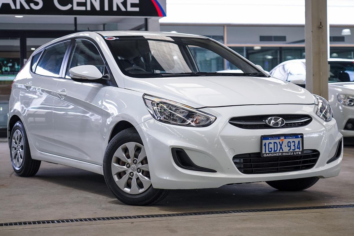 2016 Hyundai Accent Active RB3