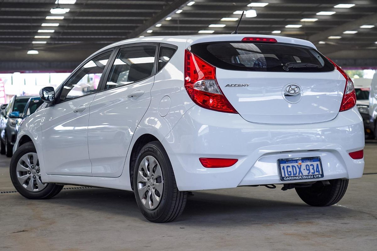 2016 Hyundai Accent Active RB3