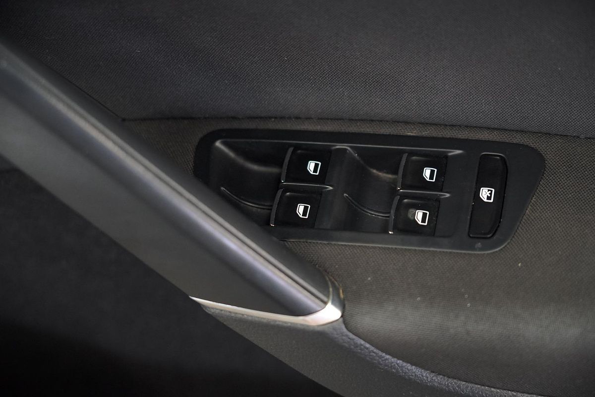 2013 Volkswagen Golf 90TSI Comfortline 7