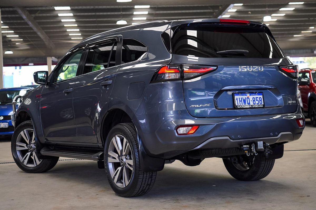 2023 Isuzu MU-X LS-T