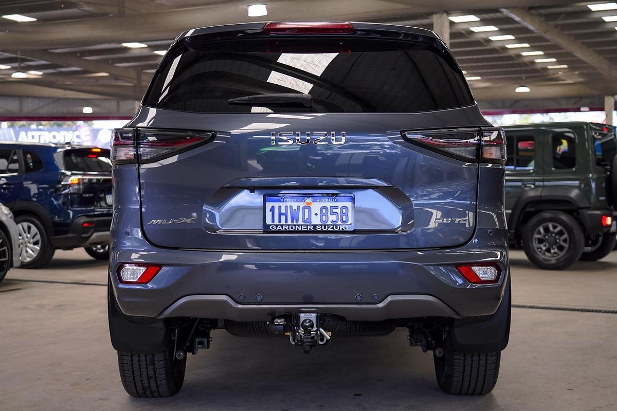 2023 Isuzu MU-X LS-T