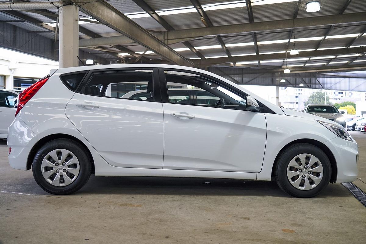 2016 Hyundai Accent Active RB3