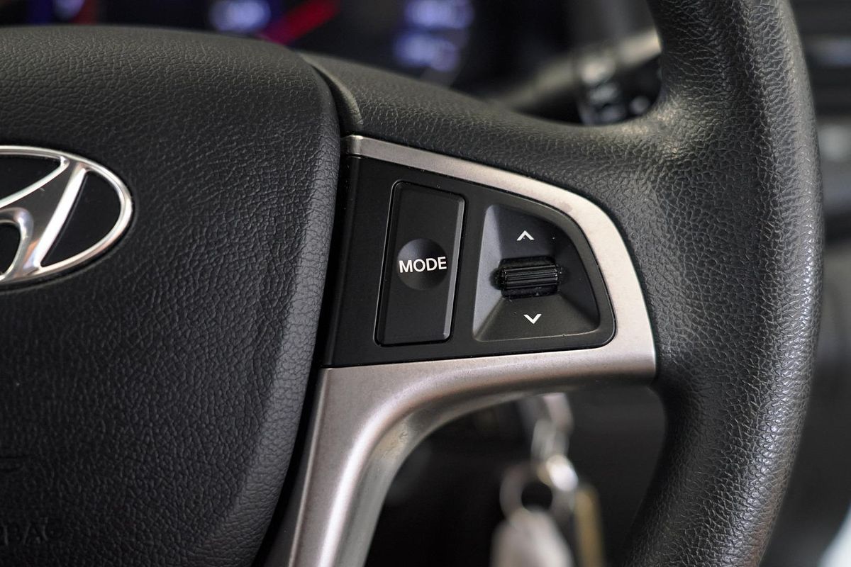 2016 Hyundai Accent Active RB3