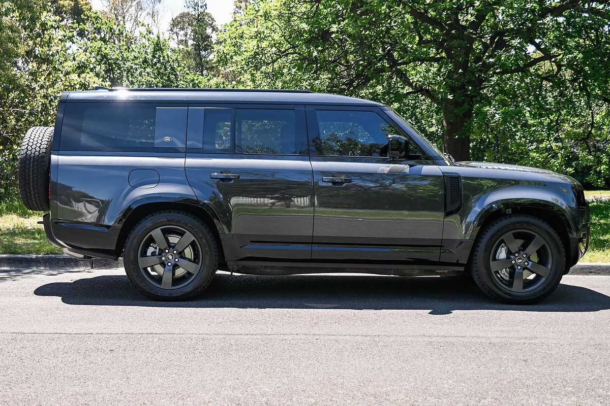 2024 Land Rover Defender 130 D300 X-Dynamic SE L663