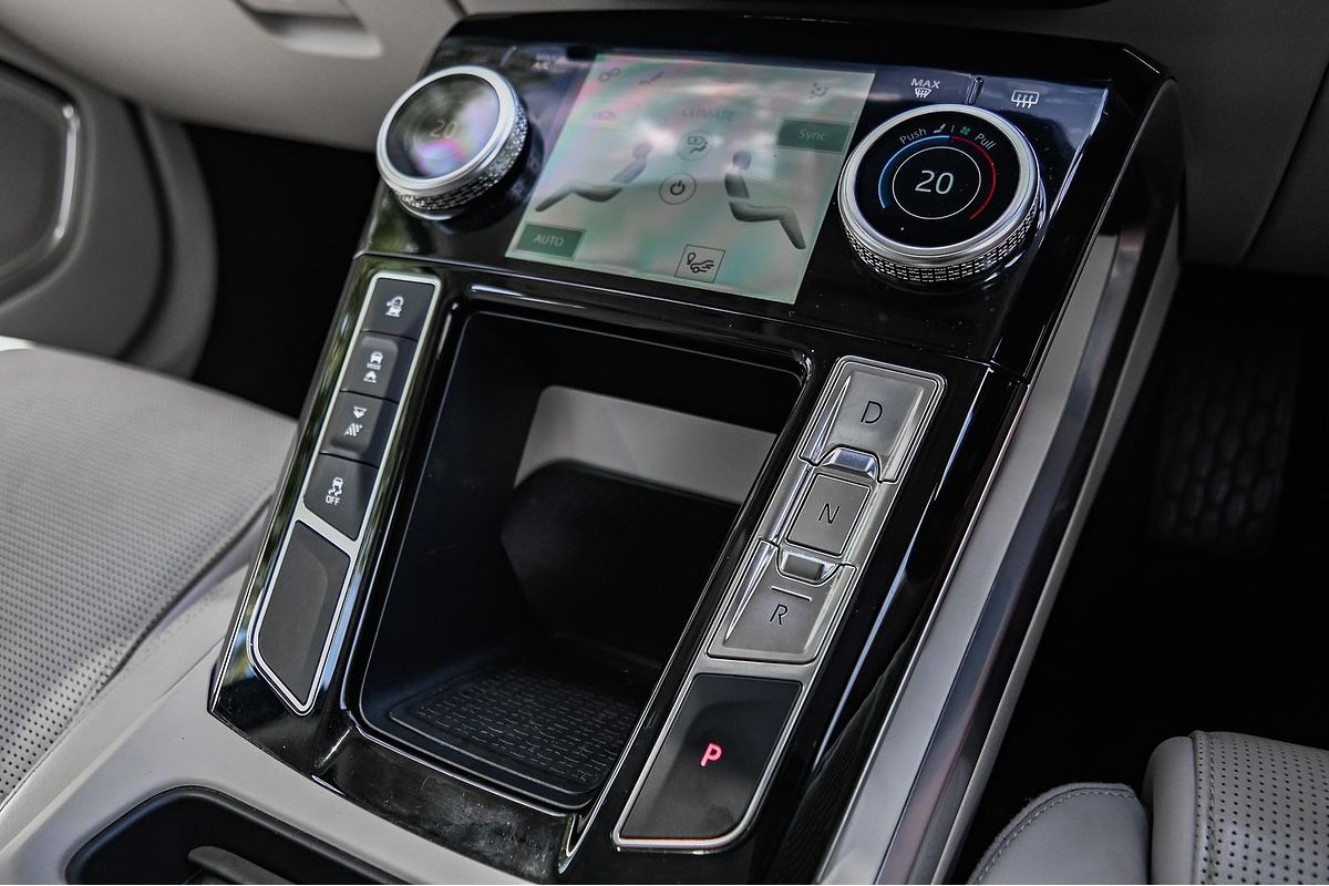 2018 Jaguar I-PACE EV400 HSE X590