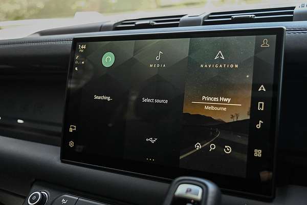 2024 Land Rover Defender 130 D300 X-Dynamic SE L663