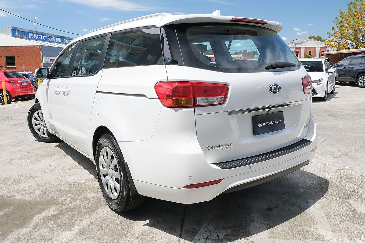 2017 Kia Carnival S YP