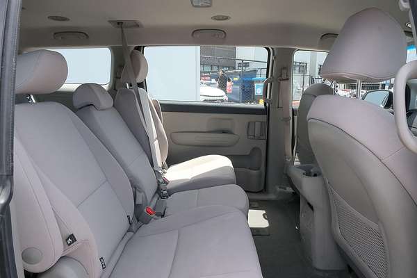 2017 Kia Carnival S YP