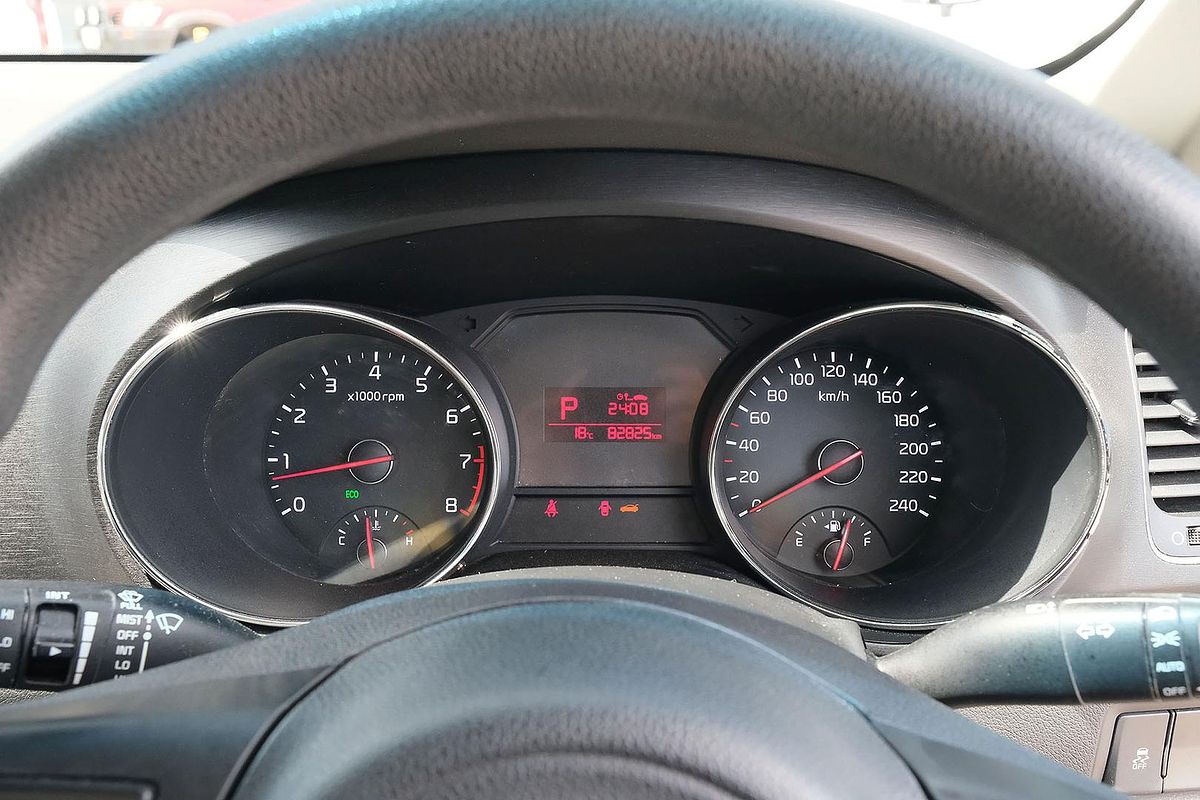 2017 Kia Carnival S YP