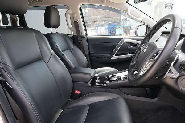 2023 Mitsubishi Pajero Sport GSR QF