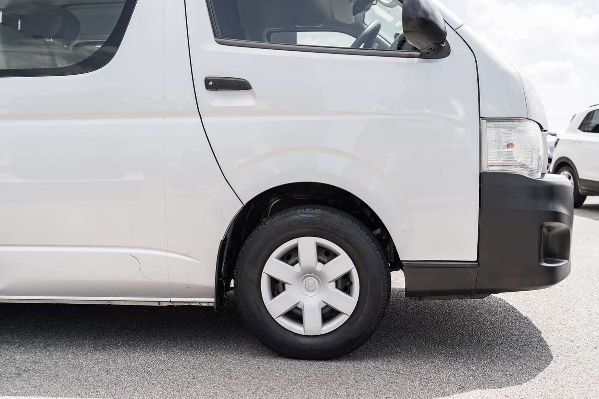2013 Toyota Hiace Commuter KDH223R ELWB High Roof