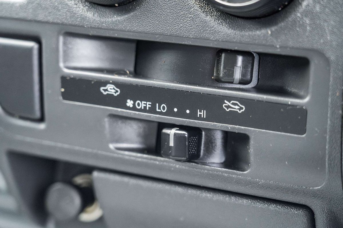 2013 Toyota Hiace Commuter KDH223R ELWB High Roof