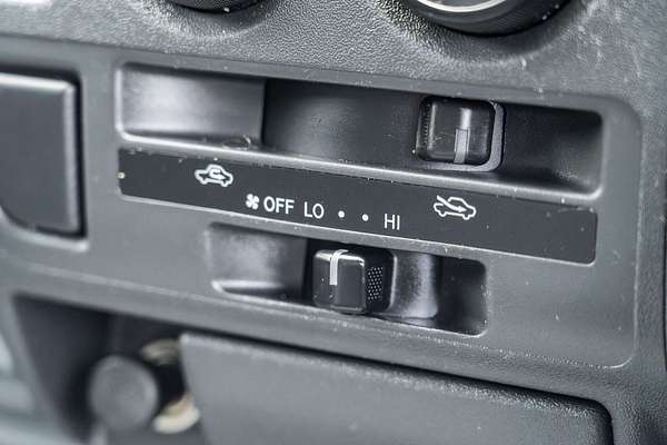 2013 Toyota Hiace Commuter KDH223R ELWB High Roof