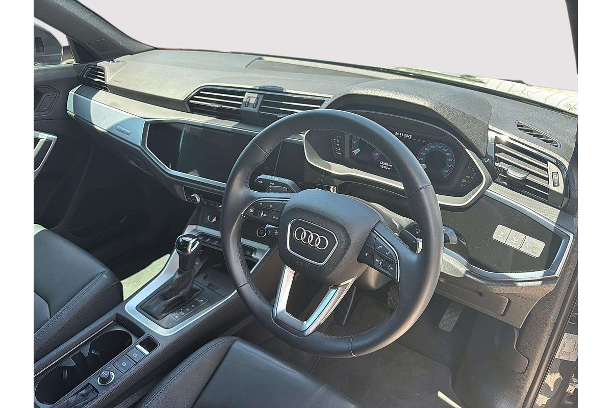 2024 Audi Q3 40 TFSI F3