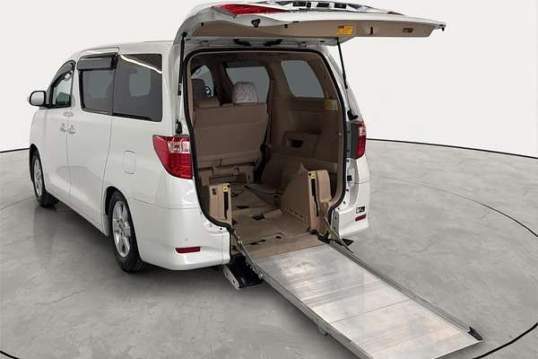 2011 Toyota Alphard Welcab