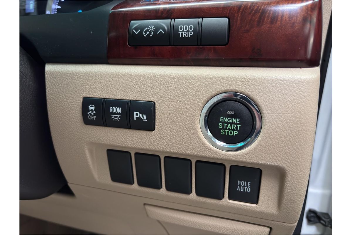 2011 Toyota Alphard Welcab