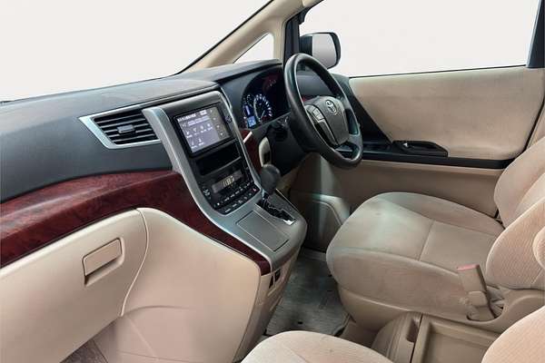 2011 Toyota Alphard Welcab