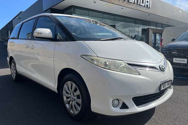 2017 Toyota Tarago GLi ACR50R