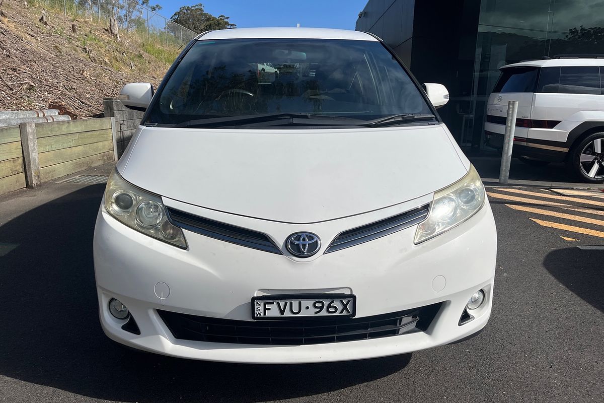 2017 Toyota Tarago GLi ACR50R