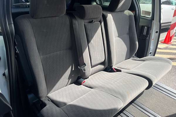 2017 Toyota Tarago GLi ACR50R