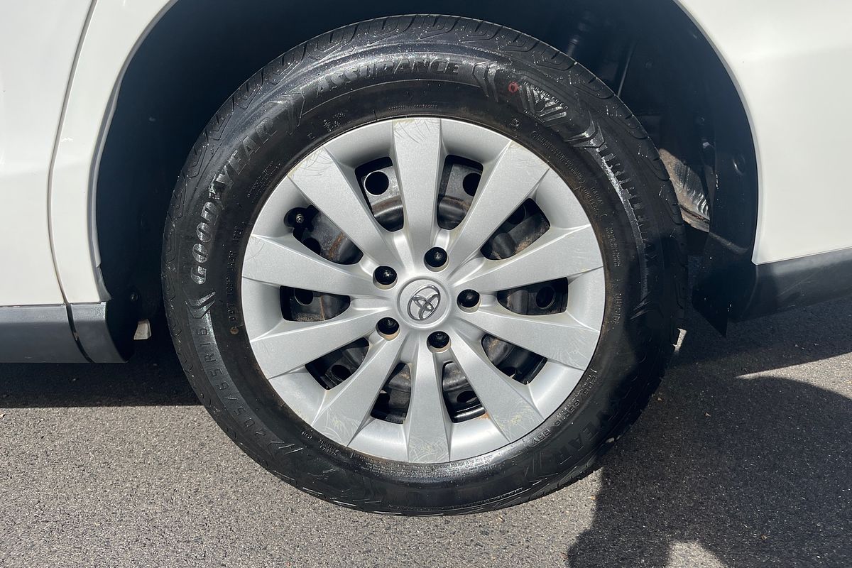 2017 Toyota Tarago GLi ACR50R