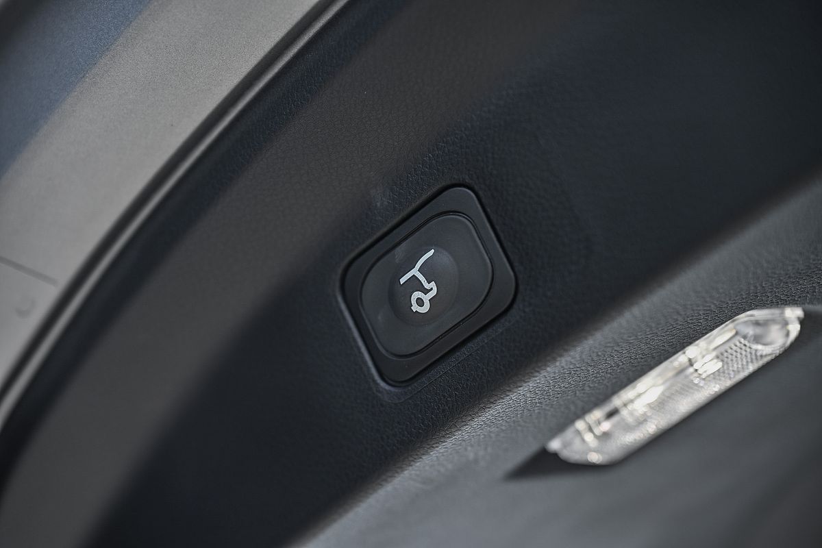 2025 Ford Everest Sport 2.0L