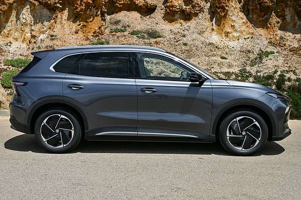 2025 MG MGS5 EV Essence 62 ZS3EM