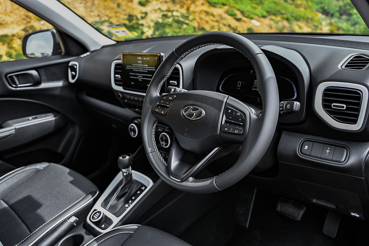 2025 Hyundai Venue Elite QX.V5