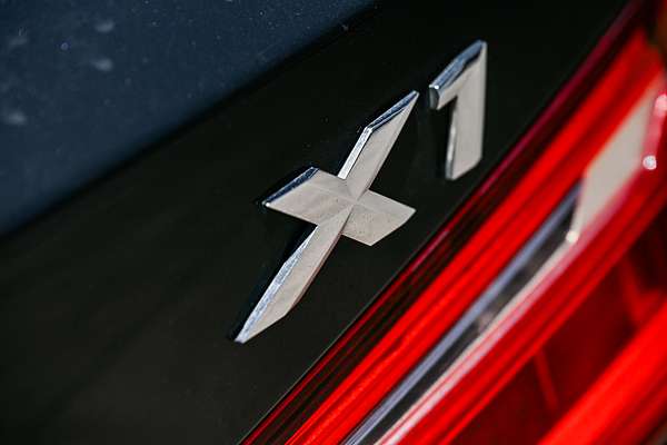 2018 BMW X1 xDrive25i F48