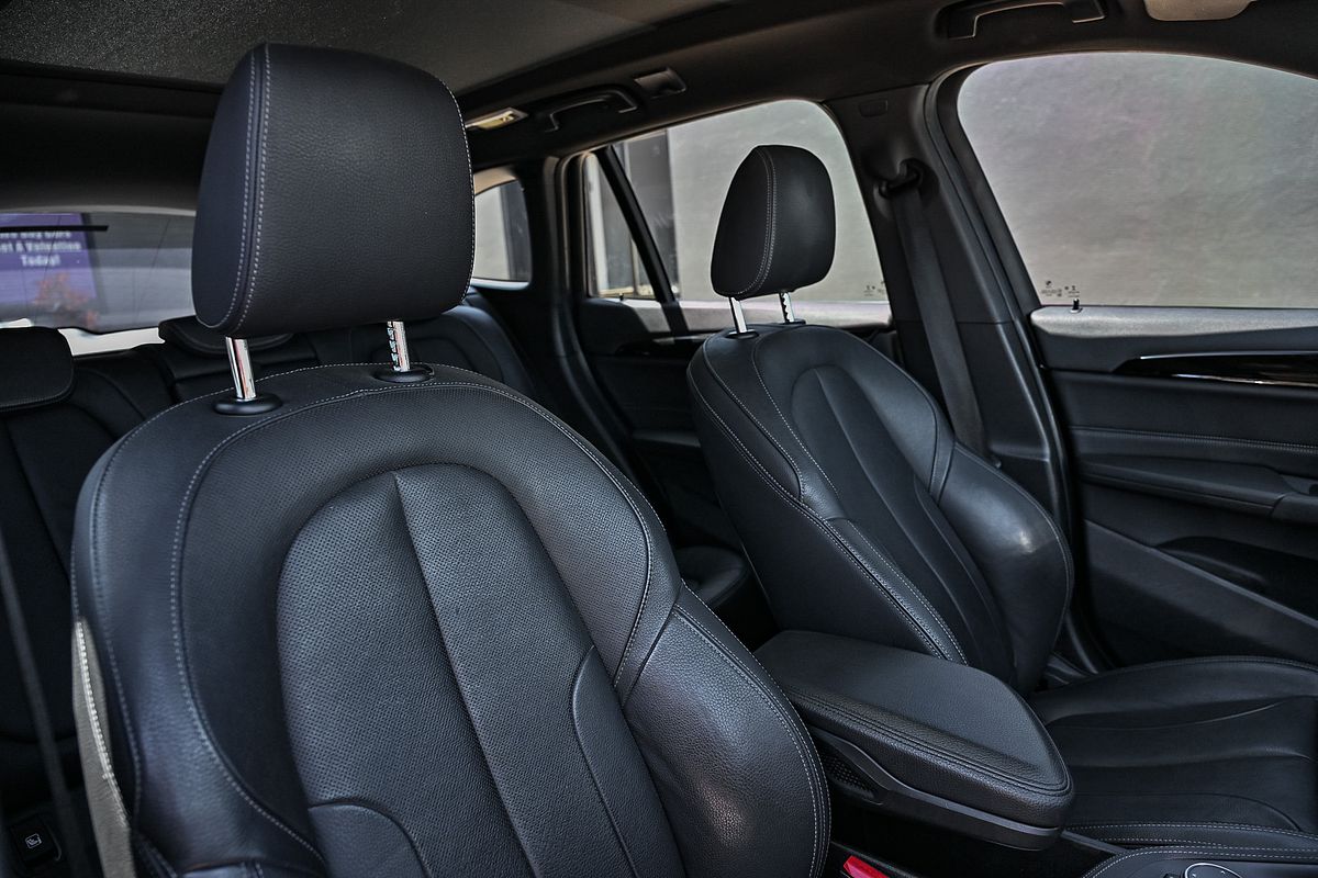 2018 BMW X1 xDrive25i F48