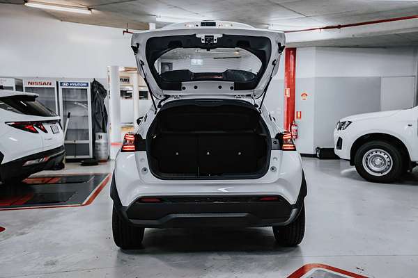 2025 Nissan JUKE ST F16