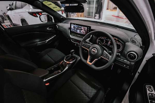 2025 Nissan JUKE ST F16