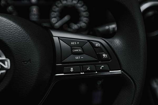 2025 Nissan JUKE ST F16