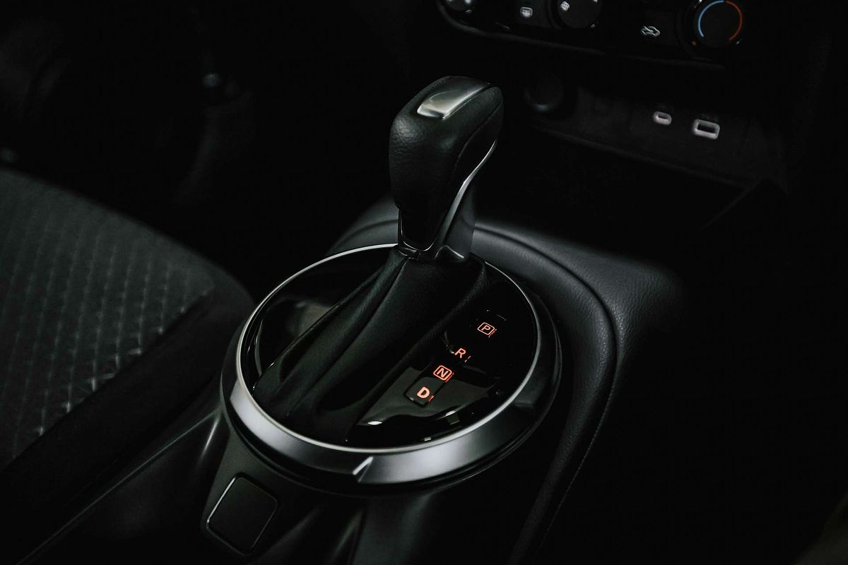 2025 Nissan JUKE ST F16