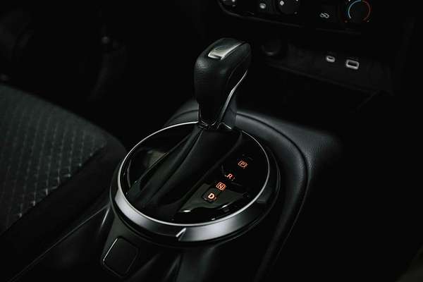 2025 Nissan JUKE ST F16