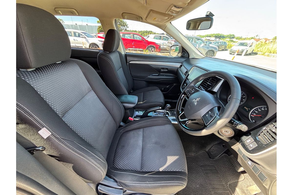 2016 Mitsubishi Outlander LS ZK