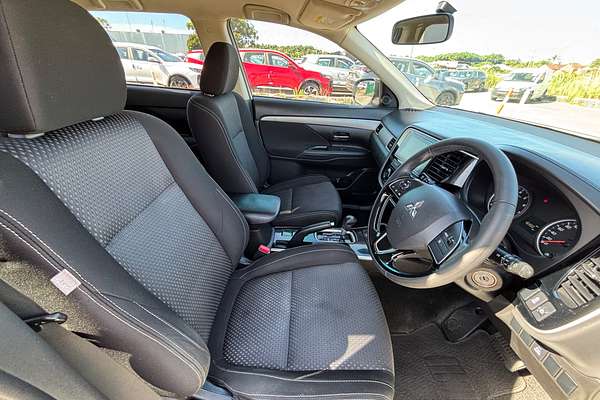 2016 Mitsubishi Outlander LS ZK