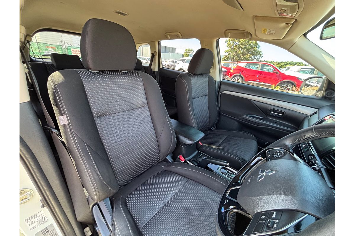 2016 Mitsubishi Outlander LS ZK