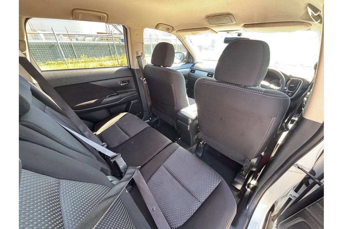 2016 Mitsubishi Outlander LS ZK