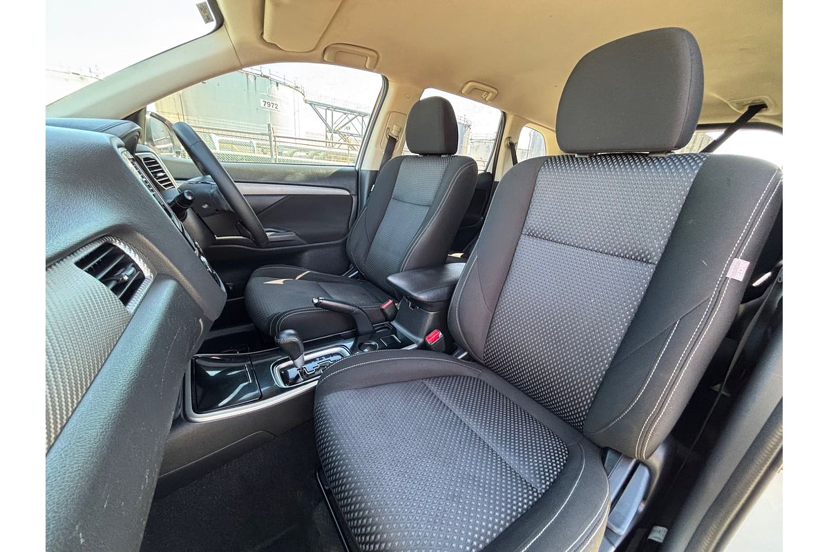 2016 Mitsubishi Outlander LS ZK