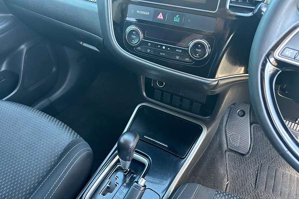 2016 Mitsubishi Outlander LS ZK