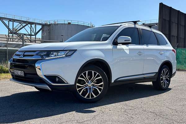 2016 Mitsubishi Outlander LS ZK